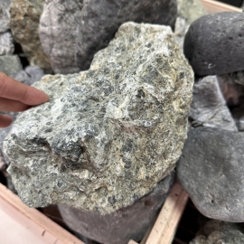 Đá Nham Đen - Đá Thủy Sinh - Tép Màu Quận 3